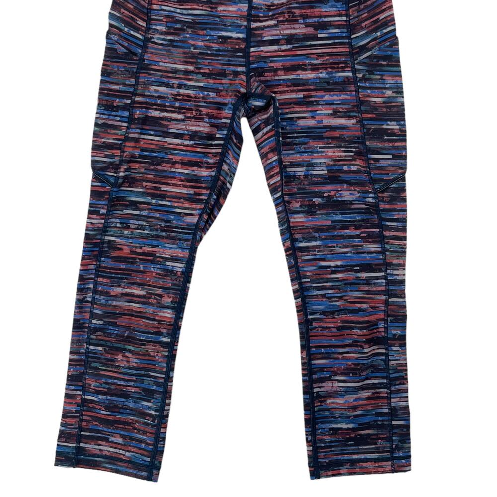 Lululemon Speed Up Crop 21" size 6